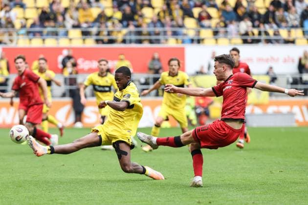 3 Liga Alemannia Aachen FC Ingolstadt 04 Max Besuschkow 17, FCI Goal chance missed Nadjombe Pierre 29 AA 3 Liga FC Ingolstadt 04 Season 2025 2026 Alemannia Aachen