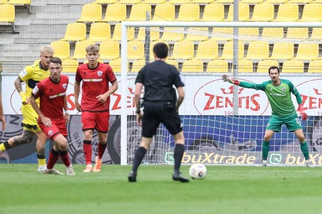 3 Liga Alemannia Aachen FC Ingolstadt 04 Goalkeeper Kai Eisele 25, FCI 3 Liga FC Ingolstadt 04 Season 2025 2026 Alemannia Aachen