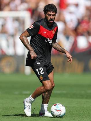 ESP: Sevilla FC - RCD Mallorca. La Liga EA Sports. Date 9 Samu Costa of RCD Mallorca during the La Liga EA Sports match between Sevilla FC and RCD Mallorca played at Ramon Sanchez Pizjuan Stadium on October 18, 2025 in Sevilla, Spain. kpng Copyright: xAntonioxPozox xPRESSINx AP_2501018_SEV_MAL_2526_019