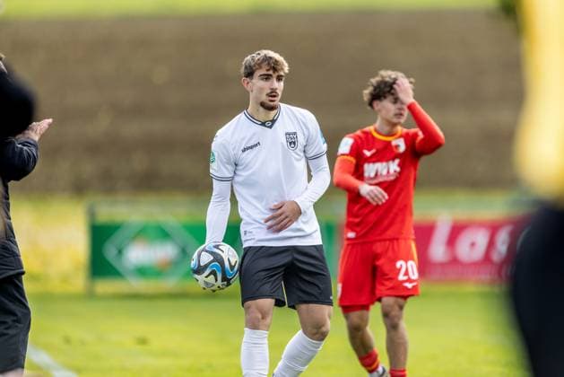 Football, Season 2025 2026, U19 Juniors DFB Nachwuchsliga, Sportplatz Albeck, 9 Matchday, SSV Ulm 1846 Football U19 FC Augsburg U19 5 4, 18 10 2025 18 10 2025, Football, Season 2025 2026, U19 Juniors DFB Nachwuchsliga, Sportplatz Albeck, 9 Spieltag, SSV Ulm 1846 Fußball U19 FC Augsburg U19 5 4, Freisteller Einzelbild Portrait Portrait 19 Kaan Yanac SSV Ulm 1846 Fußball U19 Foto Lucca Fundel Albeck Sportplatz Albeck Baden Württemberg Germany