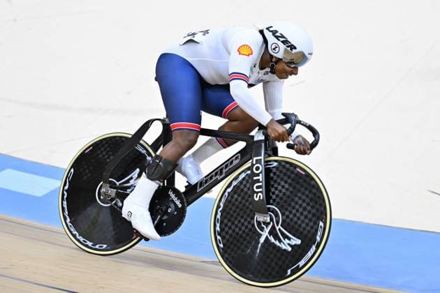 2025 UCI Para-Cycling Track World Championships Picture by Simon Wilkinson SWpix.com - 18 10 2025 - Cycling - 2025 UCI Para-Cycling Track World Championships - Rio Olympic Velodrome, Rio de Janeiro, Brazil - WC4 Sprint 200m Flying Start Qualifying - Kadeena Cox (Great Britain) Copyright: x xSWpix.comx(t axPhotographyxHubxLtd)xSimonxWilkinson SWpix.comx SWP-3030-9941