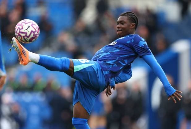 Brighton and Hove, England, 18th October 2025. Nehemiah Oriola of Brighton and Hove Albion warms up before the Brighton and Hove Albion vs Newcastle United Premier League match at the AMEX Stadium, Brighton and Hove. Picture credit should read: Paul Terry Sportimage EDITORIAL USE ONLY. No use with unauthorised audio, video, data, fixture lists, club league logos or live services. Online in-match use limited to 120 images, no video emulation. No use in betting, games or single club league player publications. SPI_014_PT_Brighton_Newcastle SPI-4218-0014
