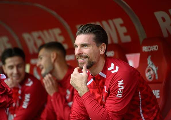 Goalkeeper Ron Robert Zieler 1 FC Köln Football 1 Bundesliga, 7 Matchday, 1 FC Koeln FC Augsburg, am 18 10 2025 in Koeln Germany DFL regulations prohibit any use of photographs as image sequences and or quasi video Â