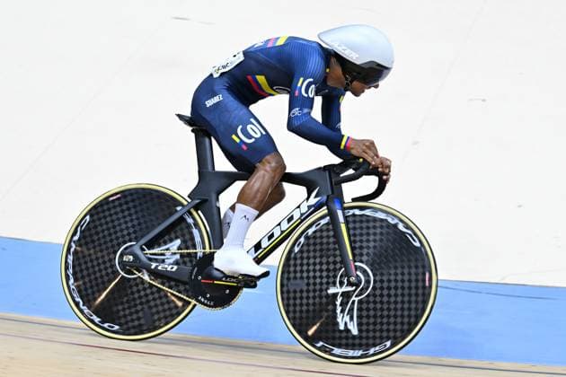 2025 UCI Para-Cycling Track World Championships Picture by Simon Wilkinson SWpix.com - 18 10 2025 - Cycling - 2025 UCI Para-Cycling Track World Championships - Rio Olympic Velodrome, Rio de Janeiro, Brazil - MC5 Sprint 200m Flying Start Qualifying - Carlos Andres Vargas Villanueva (Colombia) Copyright: x xSWpix.comx(t axPhotographyxHubxLtd)xSimonxWilkinson SWpix.comx SWP-3030-9951