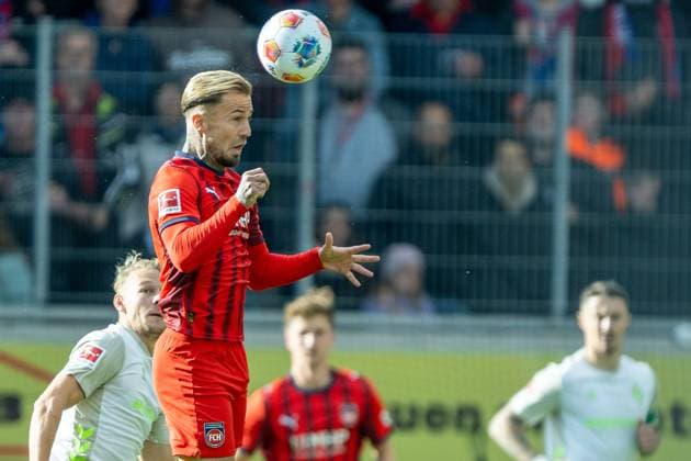 Niklas Dorsch FC Heidenheim, 30 , GER, 1 FC Heidenheim vs Werder Bremen, Football, Bundesliga, Matchday 7, Season 2025 2026, 18 10 2025, DFL DFB REGULATES PROHIBIT ANY USE OF PHOTOGRAPHS AS IMAGE SEQUENCES AND OR QUASI VIDEO, GER, 1 FC Heidenheim vs Werder Bremen, Football, Bundesliga, Matchday 7, Season 2025 2026, 18 10 2025 Heidenheim Copyright: xEibner-Pressefotox EP_EER