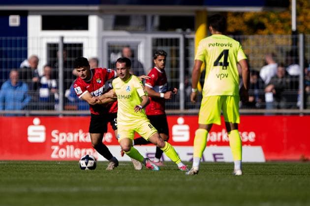 Football, RL Südwest, TSG Balingen - SV Stuttgarter Kickers