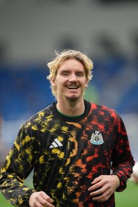 Nick Woltemade of Newcastle United during player warm ups. Brighton and Hove Albion v Newcastle United, Premier League, Football, American Express Community Stadium, Brighton, UK - 18 Oct 2025Brighton American Express Community Stadi United Kingdom EDITORIAL USE ONLY No use with unauthorised audio, video, data, fixture lists, club league logos or live services. Online in-match use limited to 120 images, no video emulation. No use in betting, games or single club league player publications.  Copyright: xSeanxRyan Shutterstockx 15544971i