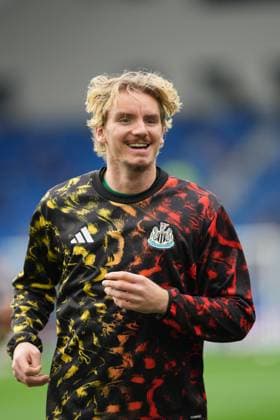 Nick Woltemade of Newcastle United during player warm ups. Brighton and Hove Albion v Newcastle United, Premier League, Football, American Express Community Stadium, Brighton, UK - 18 Oct 2025Brighton American Express Community Stadi United Kingdom EDITORIAL USE ONLY No use with unauthorised audio, video, data, fixture lists, club league logos or live services. Online in-match use limited to 120 images, no video emulation. No use in betting, games or single club league player publications.  Copyright: xSeanxRyan Shutterstockx 15544971g