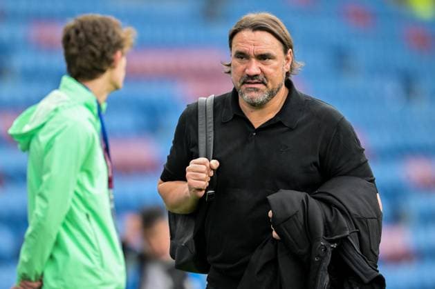 18th October 2025; Turf Moor, Burnley, Lancashire, England; Premier League Football, Burnley versus Leeds United; Manager of Leeds United Daniel Farke arriving for the match  LeexDurkin