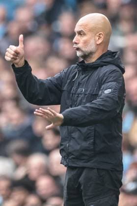 Premier League Manchester City v Everton Pep Guardiola manager of Manchester City reacts in the technical area during the Premier League match Manchester City vs Everton at Etihad Stadium, Manchester, United Kingdom, 18th October 2025 (Photo by Mark Cosgrove News Images) Manchester Etihad Stadium Manchester United, ManU Kingdom Copyright: xMarkxCosgrove NewsxImagesx