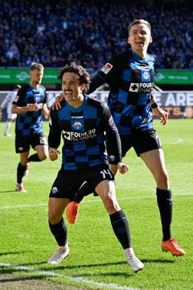 Paderborn, Home Deluxe Arena, 18 10 25, GER, Men, 2 Bundesliga, Season 2025 2026, SC Paderborn 07 DSC Arminia Bielefeld Picture Mika BAUR Paderborn cheers after his goal to 1 1 with Filip BILBIJA Paderborn DFL regulations prohibit any use of photographs as image sequences and or quasi video NRW Germany