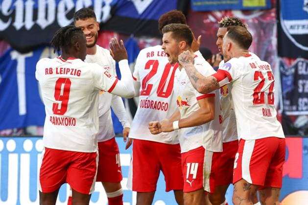 18 10 2025, xtgx, Fussball 1 Bundesliga, RB Leipzig Hamburger SV emspor, v l Christoph Baumgartner Leipzig, 14 Jubel, Torjubel, jubelt ueber das Tor, celebrate the goal, celebration DFL DFB REGULATIONS PROHIBIT ANY USE OF PHOTOGRAPHS as IMAGE SEQUENCES and or QUASI VIDEO Leipzig