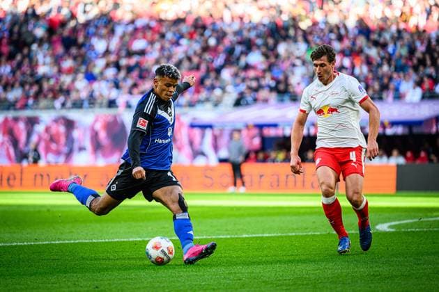 Soccer I Men I Season 2025 2026 I Bundesliga I Matchday 7 I RB Leipzig Hamburger SV I 18 10 2025 Ransford Yeboah Königsdörffer 11, Hamburger SV , Willi Orban 4, RB Leipzig Leipzig Red Bull Arena Saxony Germany Copyright: xLobecax xHenningxRohlfsx