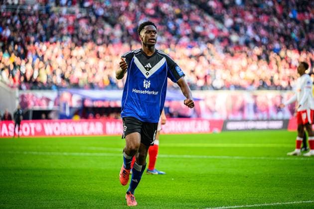 Soccer I Men I Season 2025 2026 I Bundesliga I Matchday 7 I RB Leipzig Hamburger SV I 18 10 2025 Albert Sambi Lokonga 6, Hamburger SV cheers for goal Leipzig Red Bull Arena Saxony Germany Copyright: xLobecax xHenningxRohlfsx