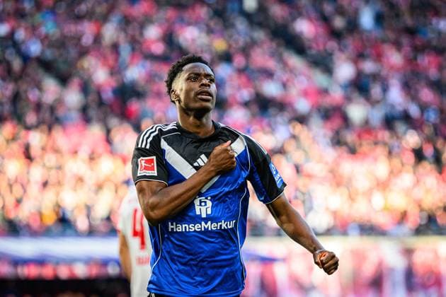 Soccer I Men I Season 2025 2026 I Bundesliga I Matchday 7 I RB Leipzig Hamburger SV I 18 10 2025 Albert Sambi Lokonga 6, Hamburger SV cheers for goal Leipzig Red Bull Arena Saxony Germany Copyright: xLobecax xHenningxRohlfsx