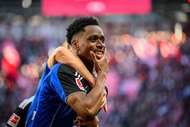 Soccer I Men I Season 2025 2026 I Bundesliga I Matchday 7 I RB Leipzig Hamburger SV I 18 10 2025 Albert Sambi Lokonga 6, Hamburger SV cheers for goal Leipzig Red Bull Arena Saxony Germany Copyright: xLobecax xHenningxRohlfsx