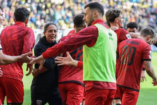 3 Liga Alemannia Aachen FC Ingolstadt 04 Dennis Kaygin 10, FCI Goal Cheers Goal 0 1 Winning goal, Head coach Sabrina Wittmann FCI with the fans 3 Liga FC Ingolstadt 04 Season 2025 2026 Alemannia Aachen