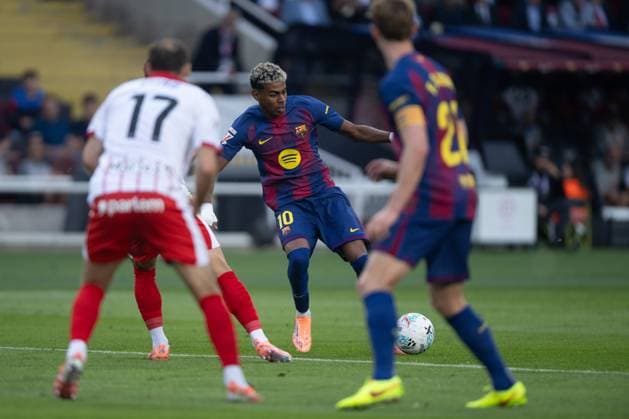 Lamine Yamal FC Barcelona, Barca in action during a La Liga EA Sports match between FC Barcelona and Girona FC at Estadi Olimpic Lluis Companys in Barcelona, , Spain, on October 18 2025. Photo by Felipe Mondino  Copyright: xFelipexMondino IPAxSportx xipa-agency.netx xx IPA_66740835 IPA_Agency_IPA66740835