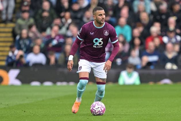 18th October 2025; Turf Moor, Burnley, Lancashire, England; Premier League Football, Burnley versus Leeds United; Kyle Walker of Burnley sets to cross the ball  LeexDurkin
