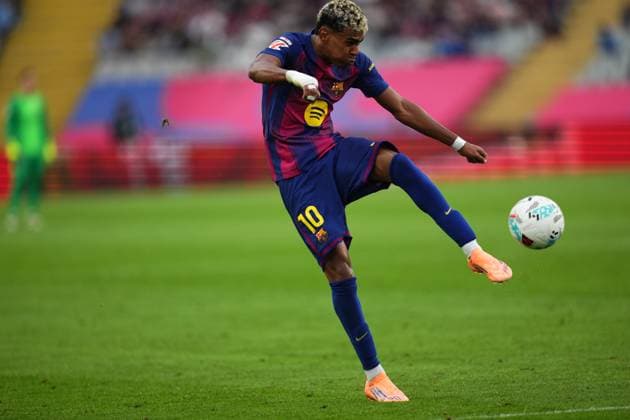 during the La Liga EA Sports match between FC Barcelona, Barca and Girona FC played at Lluis Companys Stadium on October 18 2025 in Barcelona, Spain. (Photo by Bagu Blanco PRESSIN) Copyright: xBaguxBlancox xPRESSINx