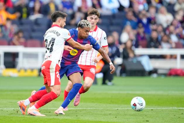 FC Barcelona, Barca v Girona FC - LaLiga EA Sports Lamine Yamal right winger of Barcelona and Spain in action during the La Liga EA Sports match between FC Barcelona and Girona FC at Estadi Olimpic Lluis Companys on October 18, 2025 in Barcelona, Spain. Barcelona Spain  Copyright: xJosexBretonx originalFilename:bretonhernandez-fcbarcel251018_npYgv.jpg