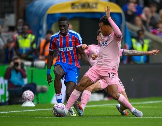Crystal Palace v Bournemouth Premier League Ismala Sarr of Crystal Palace and Tyler Adams of Bournemouth battle for the ball during the Premier League match at Selhurst Park, London UK Newspapers OUT Copyright: xMalcolmxFellx FIL-22370-0019