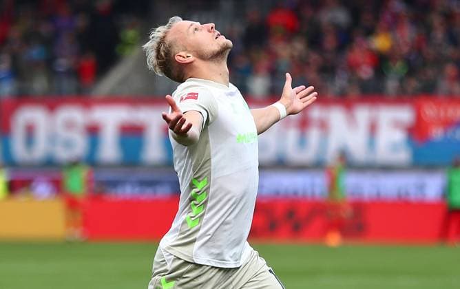 18 10 2025, xmohx, Soccer 1 Bundesliga, 1 FC Heidenheim SV Werder Bremen v l Bremen celebrates the 0 1 by Marco Grüll DFL DFB REGULATIONS PROHIBIT ANY USE OF PHOTOGRAPHS as IMAGE SEQUENCES and or QUASI VIDEO Heidenheim