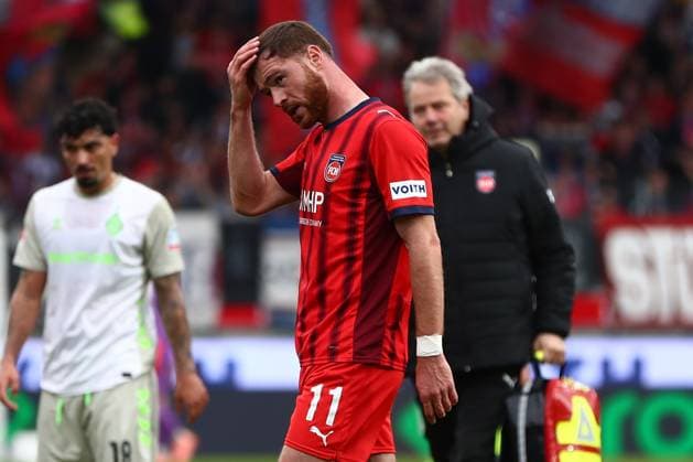 18 10 2025, xmohx, Soccer 1 Bundesliga, 1 FC Heidenheim SV Werder Bremen v l Budu Zivzivadze 1 FC Heidenheim Disappointed, sad, frustrated DFL DFB REGULATIONS PROHIBIT ANY USE OF PHOTOGRAPHS as IMAGE SEQUENCES and or QUASI VIDEO Heidenheim