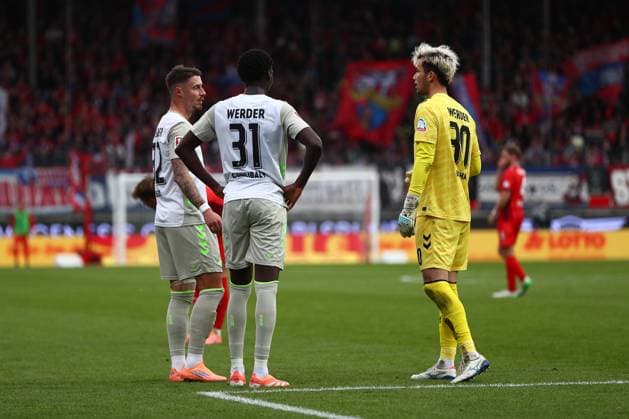 18 10 2025, xmohx, Soccer 1 Bundesliga, 1 FC Heidenheim SV Werder Bremen v l Marco Friedl SV Werder Bremen Karim Coulibaly SV Werder Bremen Mio Backhaus SV Werder Bremen DFL DFB REGULATIONS PROHIBIT ANY USE OF PHOTOGRAPHS as IMAGE SEQUENCES and or QUASI VIDEO Heidenheim