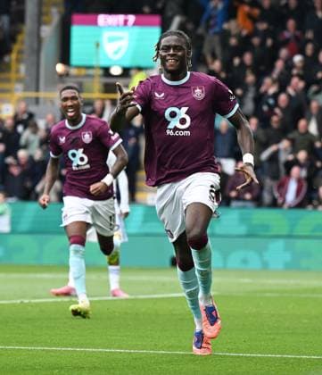 Lesley Ugochukwu of Burnley celebrates after scoring the team s first goal Burnley v Leeds United, Premier League, Football, Turf Moor, Burnley, UK - 18 Oct 2025Leeds Turf Moor United Kingdom EDITORIAL USE ONLY No use with unauthorised audio, video, data, fixture lists, club league logos or live services. Online in-match use limited to 120 images, no video emulation. No use in betting, games or single club league player publications.  Copyright: xAnnaxGowthorpe Shutterstockx 15544973aj