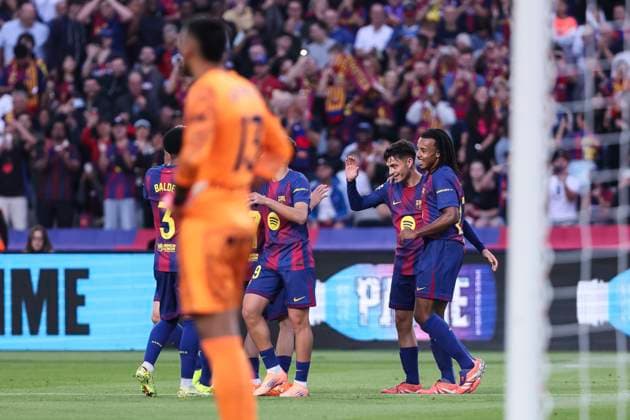 October 18, 2025, Barcelona, Barcelona, SPAIN: Pedri of FC Barcelona, Barca celebrates a goal with teammates during the Spanish league, La Liga EA Sports, football match played between FC Barcelona and Girona FC at Estadi Olimpic Lluis Companys on October 18, 2025 in Barcelona, Spain. Barcelona SPAIN - ZUMAa181 20251018_zaa_a181_090 Copyright: xJavierxBorregox