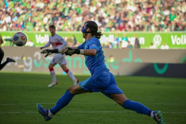 Germany Bundesliga 2025 26, Matchday 7 VfL Wolfsburg vs VfB Stuttgart Volkswagen Arena Wolfsburg Kamil Grabara VfL Wolfsburg, 1 Copyright: xAymanxAlahmedx