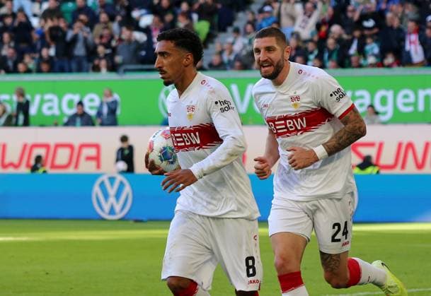 Germany Bundesliga 2025 26, Matchday 7 VfL Wolfsburg vs VfB Stuttgart Volkswagen Arena Wolfsburg Goal celebration Tiago Tomas Tiago Tomas VfB Stuttgart, 8 Jeff Chabot VfB Stuttgart, 24 Copyright: xAymanxAlahmedx