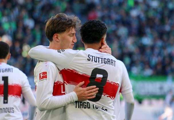 Germany Bundesliga 2025 26, 7 Matchday VfL Wolfsburg vs VfB Stuttgart Volkswagen Arena Wolfsburg Goal celebration Tiago Tomas Tiago Tomas VfB Stuttgart, 8 Angelo Stiller VfB Stuttgart, 6 Copyright: xAymanxAlahmedx