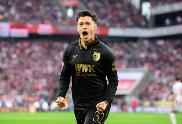 Cheering Fabian Rieder FC Augsburg after his goal to 0 1, Soccer 1 Bundesliga, 7 Matchday, 1 FC Koeln FC Augsburg, on 18 10 2025 in Koeln Germany DFL regulations prohibit any use of photographs as image sequences and or quasi video Â