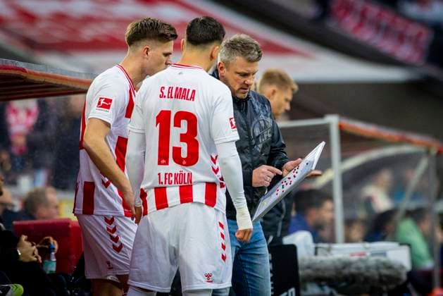 Cologne, Germany 18th Oct 2025 Marius Bülter Cologne Said El Mala Cologne Coach Lukas Kwasniok Cologne 1 FC Köln FC Augsburg 18 10 2025