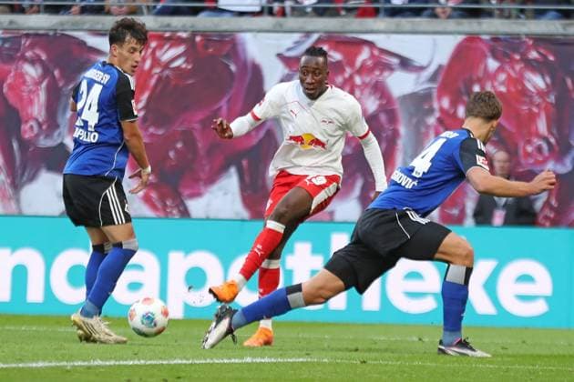 RB Leipzig vs Hamburger SV, 18 10 2025 LEIPZIG, GERMANY OCTOBER 18 Yan Diomande 49, RB Leipzig during the Bundesliga match between RB Leipzig vs Hamburger SV at Red Bull Arena on matchday 7 of the 1 Bundesliga on October 18, 2025 in Leipzig, Germany DFL REGULATIONS PROHIBIT ANY USE OF PHOTOGRAPHS AS IMAGE SEQUENCES AND OR QUASI VIDEO Copyright: xBEAUTIFULxSPORTS JanxKaeferx