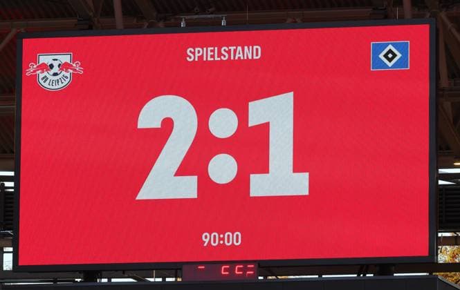 RB Leipzig Hamburg Bundesliga Leipzig, 18 10 2025, Red Bull Arena, Football, Bundesliga, Matchday 7 , RB Leipzig vs Hamburger SV 2 1 1 0 , In the picture Final result on the scoreboard , Picture Point