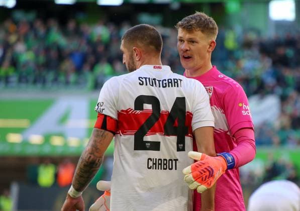 Germany Bundesliga 2025 26, 7 Matchday VfL Wolfsburg vs VfB Stuttgart Volkswagen Arena Wolfsburg Jeff Chabot VfB Stuttgart, 24 Alexander Nübel Alexander Nubel VfB Stuttgart, 33 Copyright: xAymanxAlahmedx