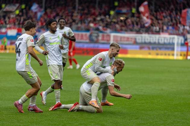 Goal celebration 0 1 Marco Gruell SV Werder Bremen, 17 Romano Schmid SV Werder Bremen, 20 Samuel Mbangula SV Werder Bremen, 07 Patrice Covic SV Werder Bremen, 24 , GER, 1 FC Heidenheim vs Werder Bremen, Football, Bundesliga, 07 Matchday, Matchday 2025 2026, 18 10 2025, DFL DFB REGULATES PROHIBIT ANY USE OF PHOTOGRAPHS AS IMAGE SEQUENCES AND OR QUASI VIDEO, GER, 1 FC Heidenheim vs Werder Bremen, Football, Bundesliga, 07 Matchday, Matchday 2025 2026, 18 10 2025 Heidenheim Copyright: xEibner-Pressefoto JanixPlessx EP_JPL