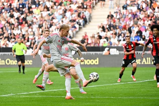 OGC Nice v Olympique Lyonnais - Ligue 1 McDonald s 2025 2026 07 Adam KARABEC (ol) during the Ligue 1 McDonald s match between Nice and Lyon at Allianz Riviera on October 18, 2025 in Nice, France. Nice France  Copyright: xFEPx 776348160
