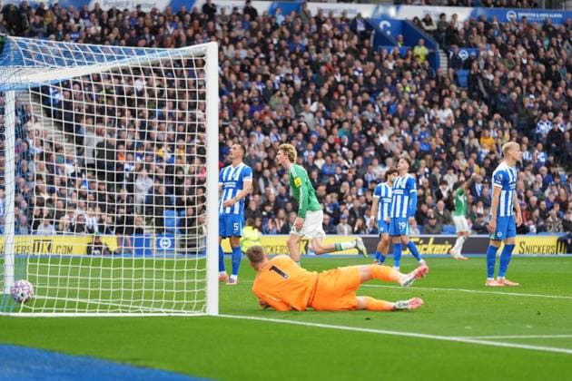 GOAL 1-1. Nick Woltemade of Newcastle United turns to celebrate after scoring the equaliser. Brighton and Hove Albion v Newcastle United, Premier League, Football, American Express Community Stadium, Brighton, UK - 18 Oct 2025Brighton American Express Community Stadi United Kingdom EDITORIAL USE ONLY No use with unauthorised audio, video, data, fixture lists, club league logos or live services. Online in-match use limited to 120 images, no video emulation. No use in betting, games or single club league player publications.  Copyright: xSeanxRyan Shutterstockx 15544971bn