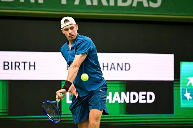 STOCKHOLM, SWEDEN 20251018 Canadas Denis Shapovalov meets Norways Casper Ruud in the semifinals of the BNP Paribas Nordic Open tennis tournament at the Kungliga tennishallen STOCKHOLM SWEDEN x10658x  Copyright: xMagnusxLejhall TTx TENNIS NORDIC OPEN