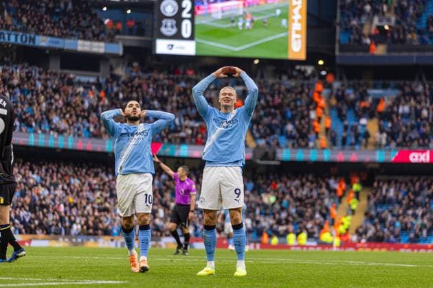 Football - FA Premier League - Manchester City FC v Everton FC MANCHESTER, ENGLAND - Saturday, October 18, 2025: Manchester City s two-goal hero Erling Haaland reacts after being denied a hat-trick during the FA Premier League match between Manchester City FC and Everton FC at the City of Manchester Stadium. Man City won 2-0. (Photo by David Rawcliffe Propaganda) MANCHESTER City of Manchester Stadium GREATER MANCHESTER ENGLAND  Copyright: xDavidxRawcliffex P2025-10-18-Man_City_Everton-54