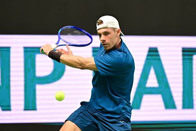 Canada s Denis Shapovalov against Norway s Casper Ruud in the semifinals of the BNP Paribas Nordic Open tennis tournament at the Royal Swedish Tennis Hall in Stockholm, Sweden, Saturday, October 18, 2025 STOCKHOLM SWEDEN x10658x  Copyright: xMagnusxLejhall TTx TENNIS NORDIC OPEN