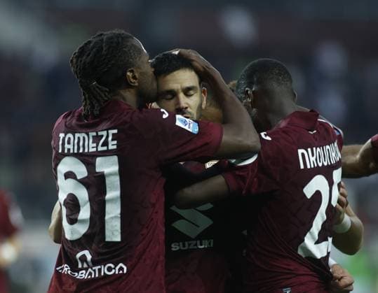 Giovanni Simeone of Torino FC celebrating after a goal during the Italian serie A, 2025-2026 season, football match between Torino FC and SSC Napoli on 18 October 2025 at Stadio Olimpico Grande Torino, Turin, Italy. Photo Nderim Kaceli  Copyright: xNderimxKaceli IPAxSportx xipa-agency.netx xx IPA_66749131 IPA_Agency_IPA66749131