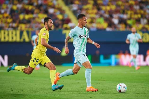 Antony (Real Betis) during the LaLiga EA Sports match between Villarreal CF and Real Betis at Estadio de la Ceramica on October 18, 2025 in Villarreal, Spain. (Photo by Maria Jose Segovia DeFodi Images) Antony Real Betis during the LaLiga EA Sports match between Villarreal CF and Real Betis at Estadio de la Ceramica on October 18, 2025 in Villarreal, Spain Photo by Maria Jose Segovia DeFodi Images