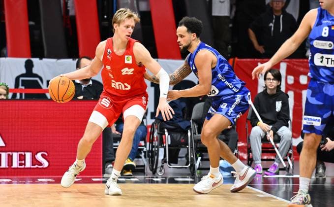 18 10 2025 Basketball Season 2025 2026 2 Bundesliga Pro A 04 Matchday Nuremberg Falcons Basketball Club NBC Phoenix Hagen xwoxzix Trevor James Baskin 22, Nuremberg Falcons BC NBC Marcus Henri 0, Phoenix Hagen