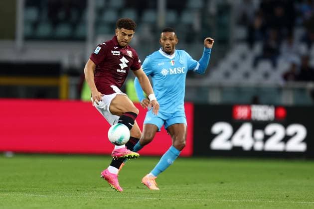 Che Adams (Torino Fc) controls the ball, Serie A, Torino FC v SSC Napoli, Olimpico, October 18, 2025, Turin, Italy.