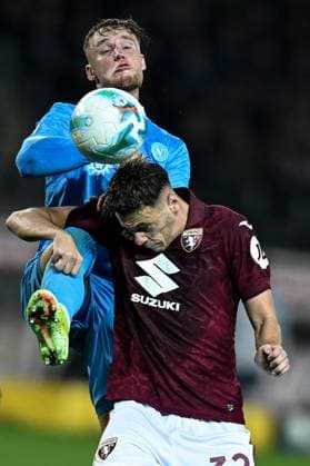 Db Torino 18 10 2025 - campionato di calcio serie A Torino-Napoli foto Daniele Buffa Image nella foto: Sam Beukema-Kristjan Asllani 